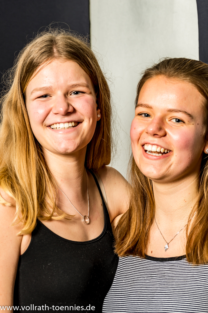 2020 02 01 Black & White Party 2417